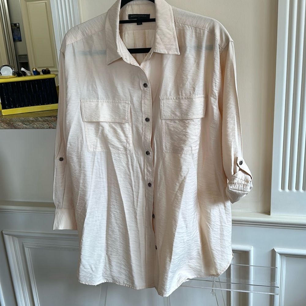 NWOT Tunic Blouse, L/S w button roll up sleeve, front pockets